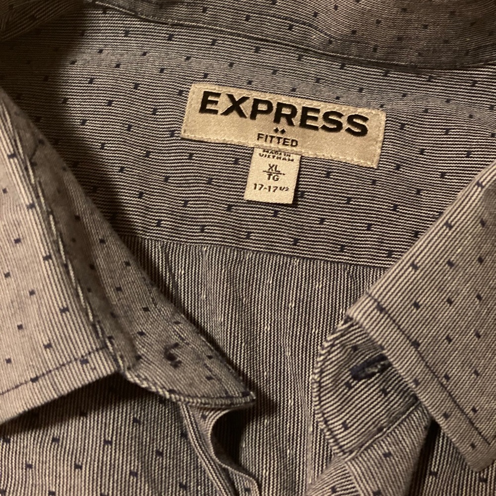 Fitted Express dress shirt